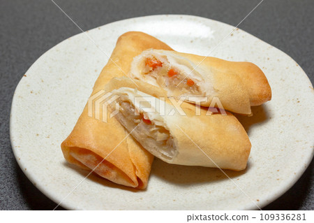 Spring roll Spring roll 109336281