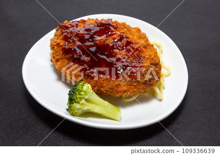 Minced meat cutlet with sweet and spicy sauce 109336639