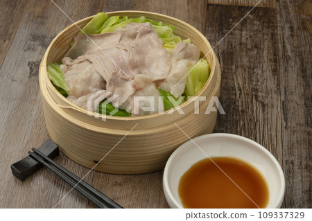 Steamed vegetables and pork Steamed vegetables and pork 109337329
