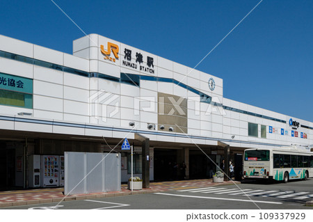 [Tokaido Main Line] Numazu Station 109337929