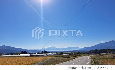 山梨縣富士山稻田 山梨縣富士山稻田 109338722
