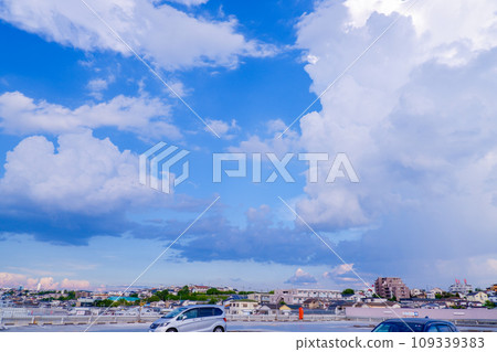 Residential area under the summer sky Residential area under the summer sky 109339383