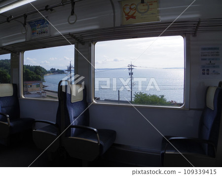 能登鐵道普通列車窗海 109339415