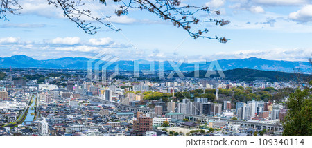 上熊本風景 - 櫻花季 - 從旅遊勝地花岡山展望台看到的城市風景（熊本市） 109340114
