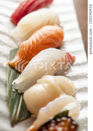 Fresh and delicious nigiri sushi Fresh and delicious nigiri sushi 109340458