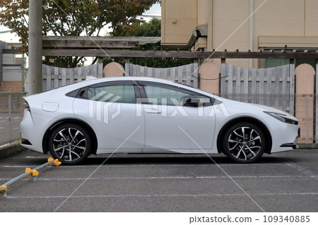 White domestic hybrid car 109340885