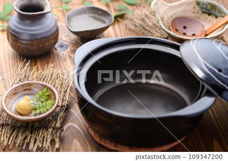 煮關東煮前的砂鍋 109347200