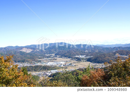 從宮地山展望台眺望的景色（愛知縣豐川市） 109348980