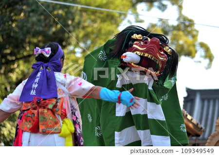 Banshu Himeji Autumn Festival: Eiga Shrine Lion Dance Banshu Himeji Autumn Festival: Eiga Shrine Lion Dance 109349549