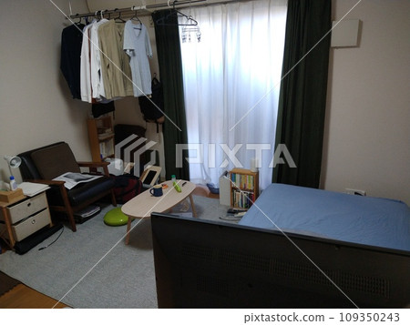 Indoor scenery of Kanto men living alone 109350243
