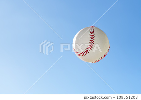 Rigid baseball ball Rigid baseball ball 109351208
