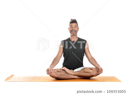 hatha yoga asana 109353005