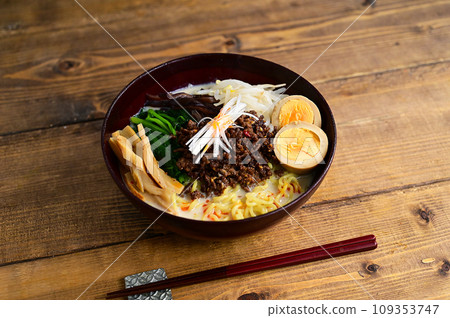 Soy milk dandan ramen Soy milk dandan ramen 109353747
