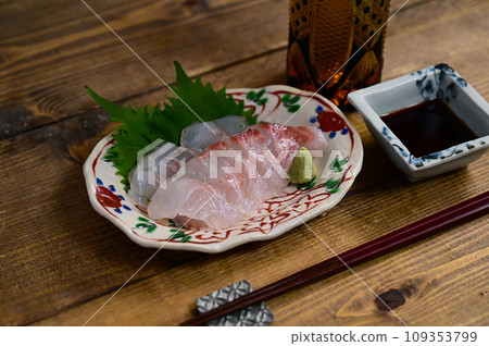 鮑羅海帶鯛魚 109353799