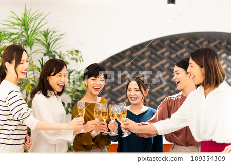 女子派對攝影合作：WEEK芝大門（Sun Frontier Real Estate） 109354309