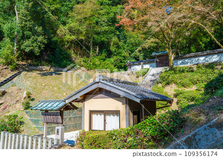 京都市東山區、七十九代六座天皇青觀寺陵、禦青觀寺高倉八十代天皇陵 京都市東山區、七十九代六座天皇青觀寺陵、禦青觀寺高倉八十代天皇陵 109356174