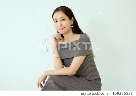 Woman in knit dress 109356551