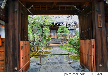 Buddhaji Temple (Kamigyo Ward, Kyoto City) Buddhaji Temple (Kamigyo Ward, Kyoto City) 109356908