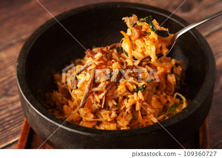 Stone-grilled bibimbap Stone-grilled bibimbap 109360727