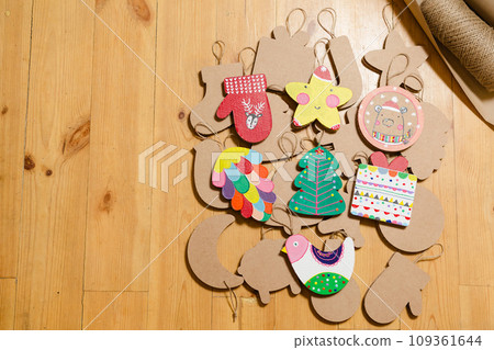 Cardboard toys for the Christmas tree or garland. New year decorations. 109361644