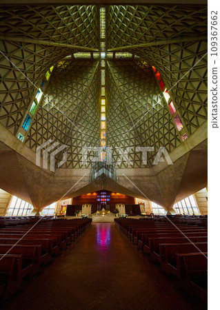 Aisle between pews and tall ceiling inside Cathedral of Saint Mary of the Assumption 109367662