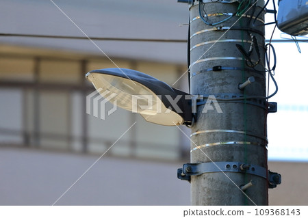 Street light 109368143
