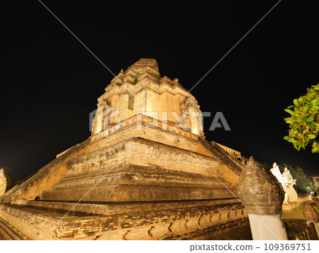 Wat Chedi Luang, Chiang Mai, Thailand, cloudy night in May 109369751