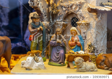 瑞士，耶穌誕生，馬廄，聖誕節，スイス、イエスが生まれた、馬廄、クリスマス、Jesus 109369971