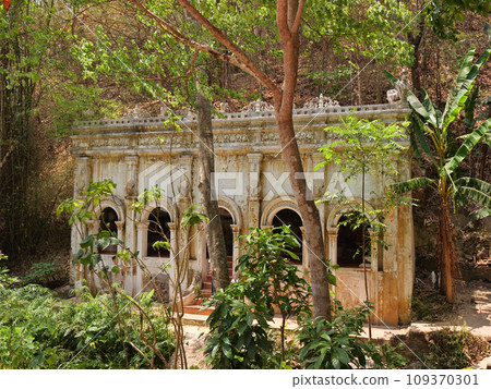 泰國清邁 Wat Pharat 五月陽光燦爛的日子 109370301