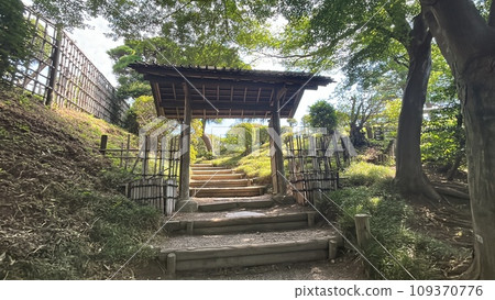 Japanese gardens are traditional gardens whose designs are accompanied by Japanese aesthetics and philosophical ideas, avoid artificial ornamentation, and highlight the natural landscape.  109370776