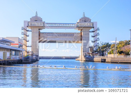 Numazu Port Large Observation Water Gate View [Shizuoka Prefecture] 109371721