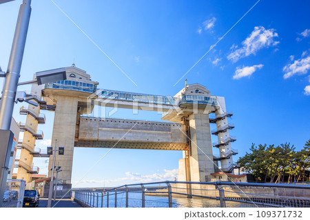 Numazu Port Large Observation Water Gate View [Shizuoka Prefecture] 109371732