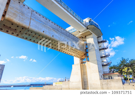 Numazu Port Large Observation Water Gate View [Shizuoka Prefecture] 109371751