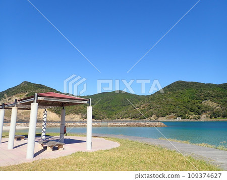 The clear sea and beaches of Goto The clear sea and beaches of Goto 109374627
