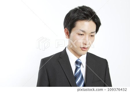 面無表情的商人 109376432