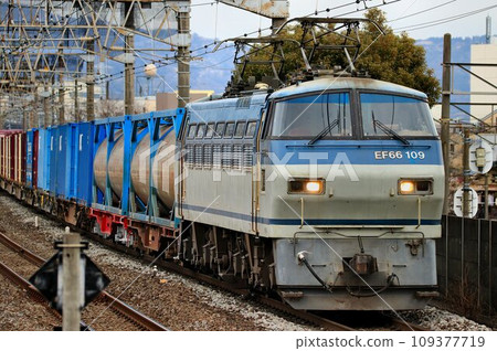 Container freight train pulled by EF66 electric locomotive Container freight train pulled by EF66 electric locomotive 109377719