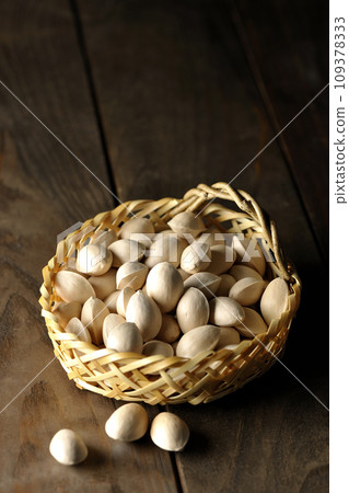 Ginkgo seeds in a basket 109378333