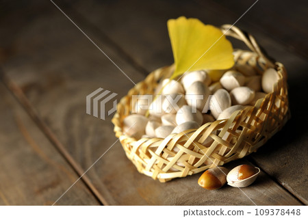Ginkgo seeds in a basket Ginkgo seeds in a basket 109378448