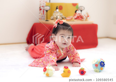 New Year's holiday baby in a kimono 109380545