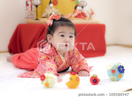 New Year's holiday baby in a kimono 109380547