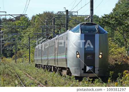 Limited Express Suzuran Local Train Section 789 Series Special Express Limited Express Local Train Local Limited Express Suzuran Local Train Section 789 Series Special Express Limited Express Local Train Local 109381297