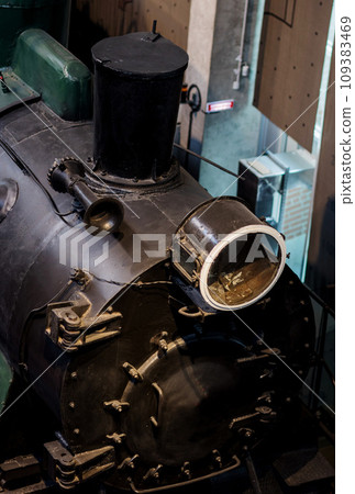 Ancient steam locomotive. 109383469