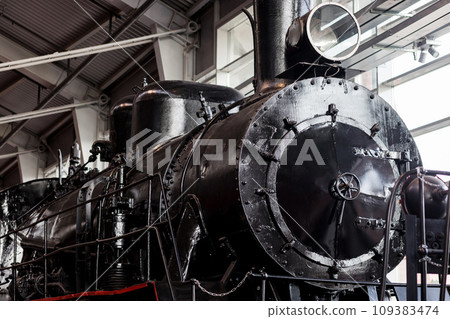 Vintage black steam locomotive train Vintage black steam locomotive train 109383474