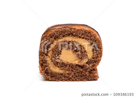 Chocolate cream roll isolated on white background. Confectionery 109386193