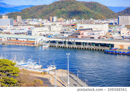 Numazu Fish Market seen from the Numazu Port Large Observation Water Gate “View” 109388561
