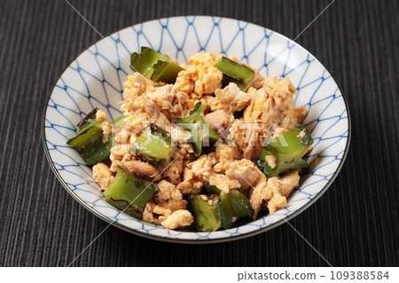 蛋鮪魚炒四季豆 蛋鮪魚炒四季豆 109388584