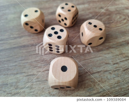Dice combinations that are possible even with low probability Dice combinations that are possible even with low probability 109389084