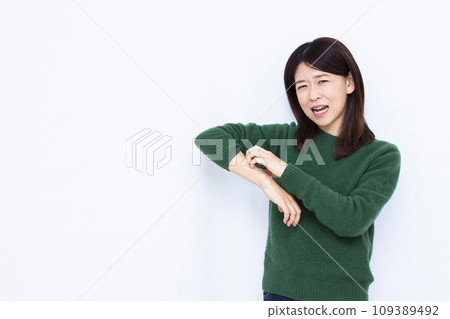 40多歲女性皮膚乾燥 109389492