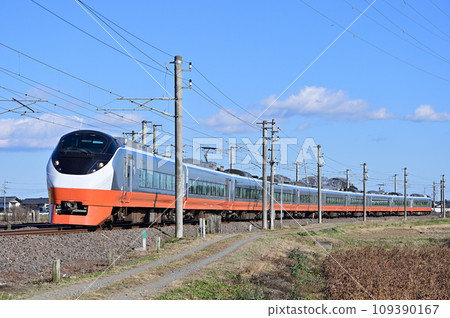 Joban Line Akatsuka-Uchihara JR East E657 series K3 formation (Katsuta) Revival color Orange Hitachi Tokiwa Joban Line Akatsuka-Uchihara JR East E657 series K3 formation (Katsuta) Revival color Orange Hitachi Tokiwa 109390167