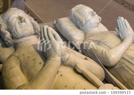 Recumbent statues in basilica of saint-denis, France Recumbent statues in basilica of saint-denis, France 109390515